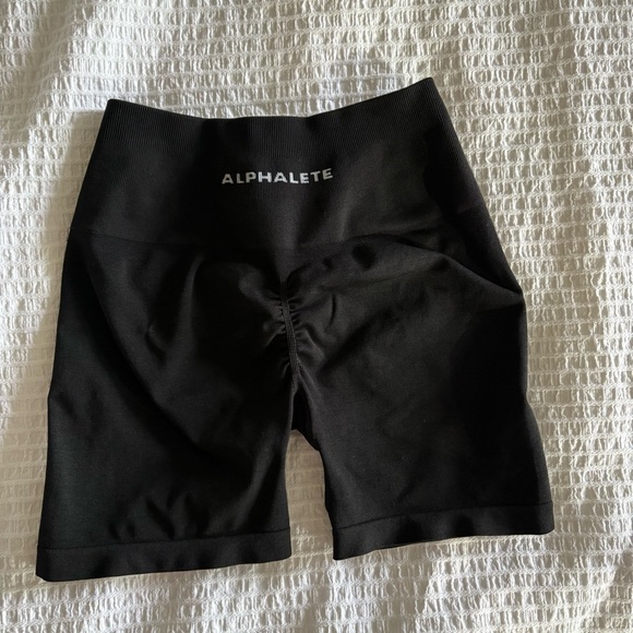 Alphalete Shorts - Picture 2 of 3